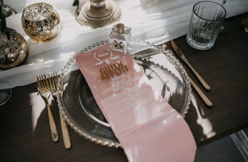 Hochzeitspapeterie in Stuttgart Save-the-Date-Karten, außergewöhnliche Einladungskarten